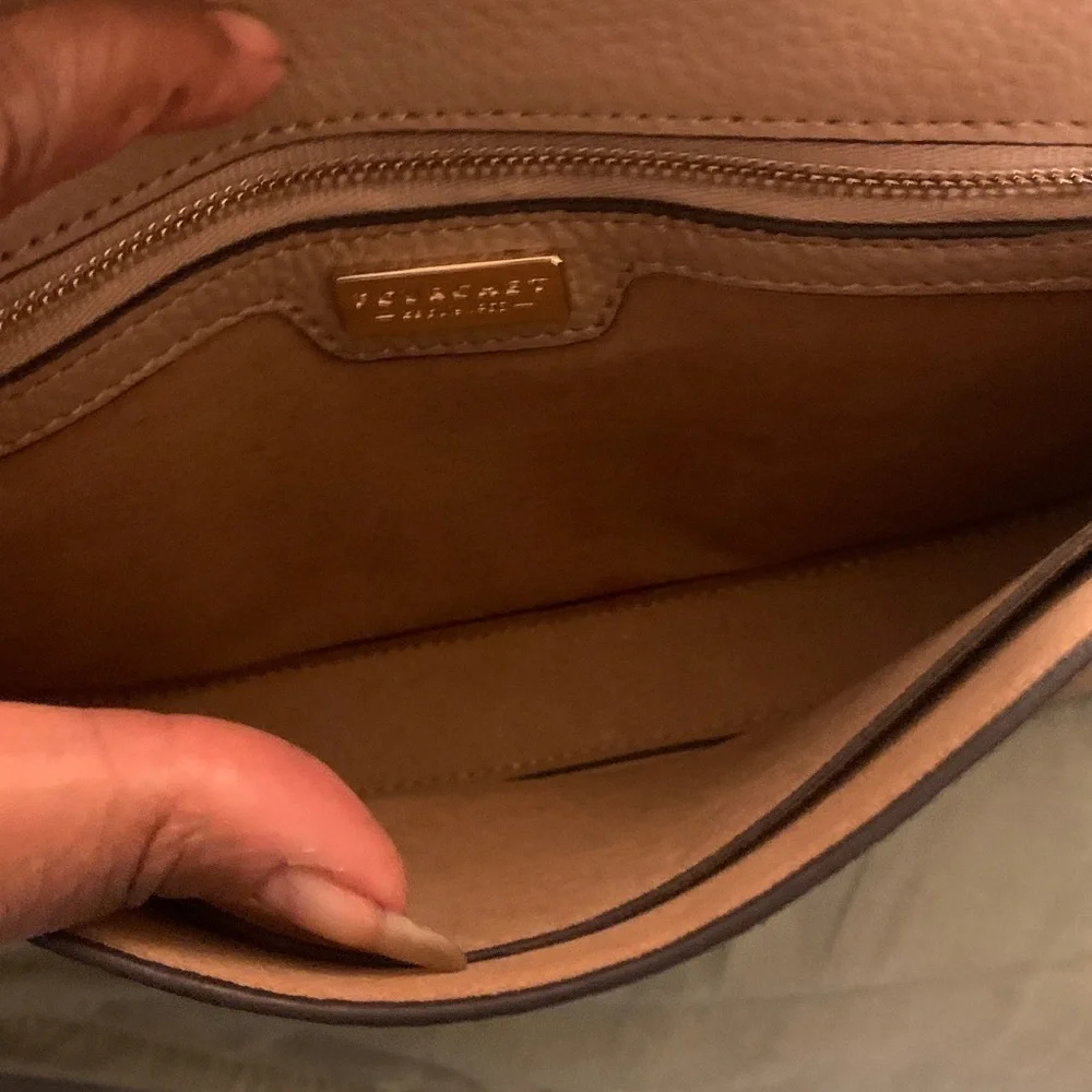 French Chic Tan Crossbody Bag - Picture 4 of 6